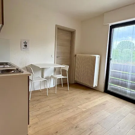 Kleines Ruhiges Mit Wlan Und Smart Tv App C